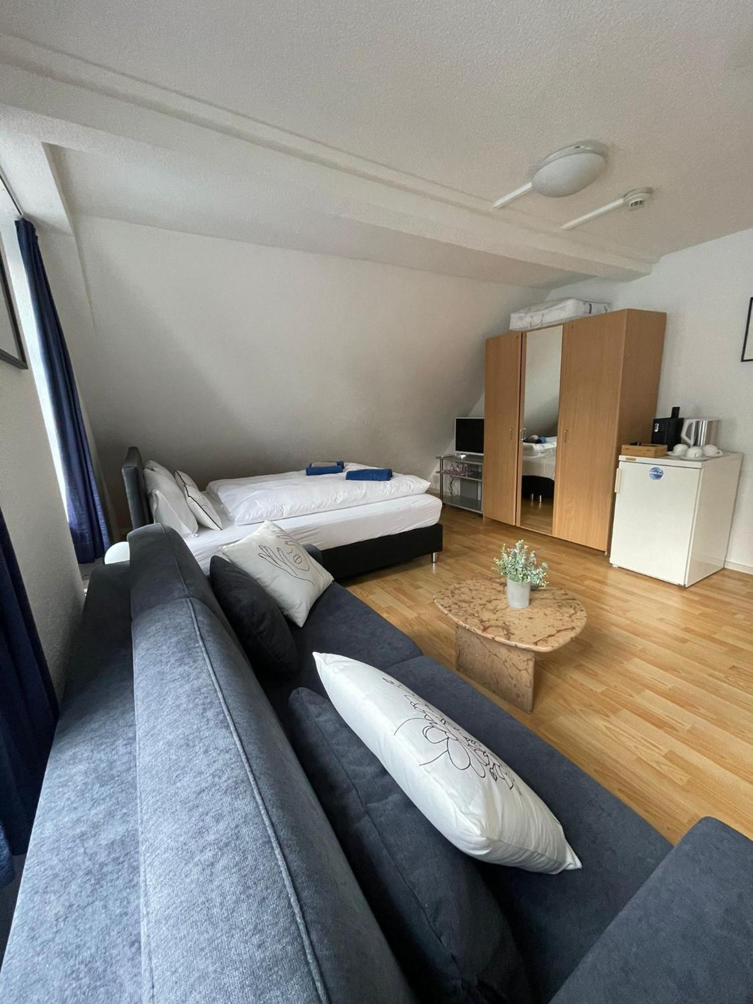 Haus Zum Ruetli Apartment Chur Bagian luar foto